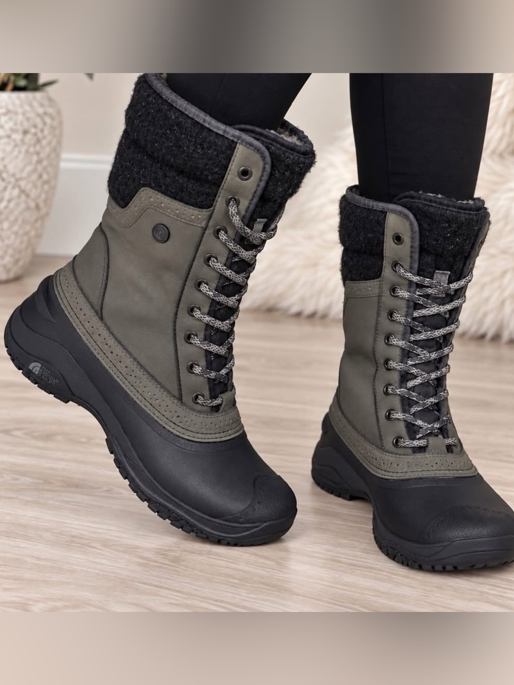 The North Face Women's Shellista llOlive and Black Insulated LaceUp Winter Boots